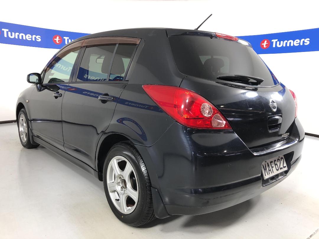 Photo '5' of Nissan Tiida Photo '5' of Nissan Tiida