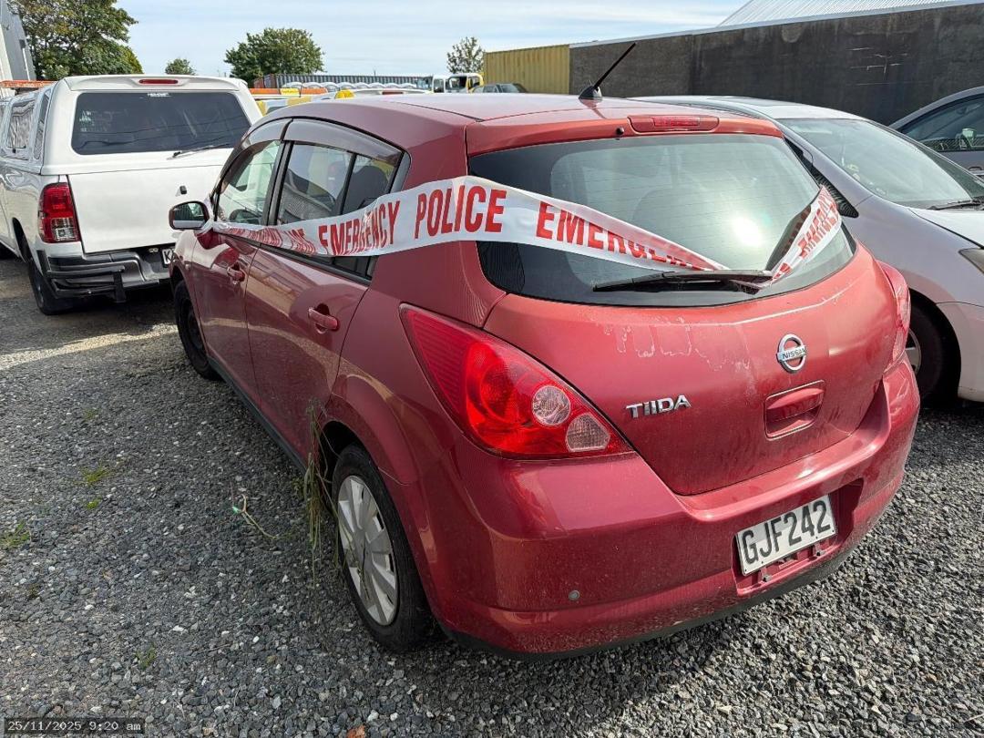 Photo '3' of Nissan Tiida Photo '3' of Nissan Tiida