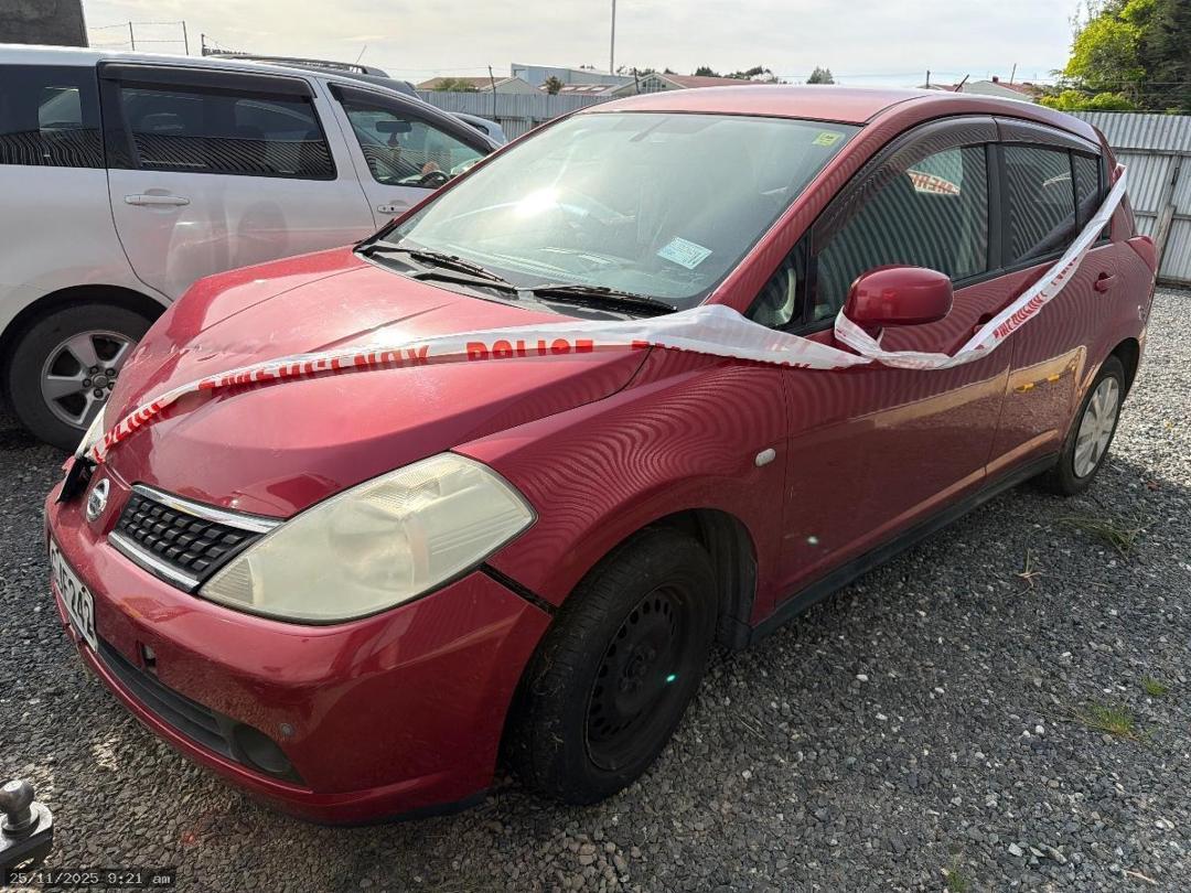 Photo '7' of Nissan Tiida Photo '7' of Nissan Tiida