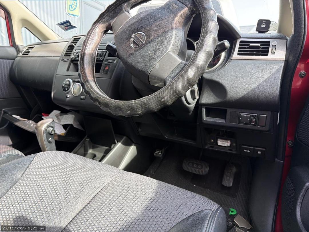 Photo '9' of Nissan Tiida Photo '9' of Nissan Tiida