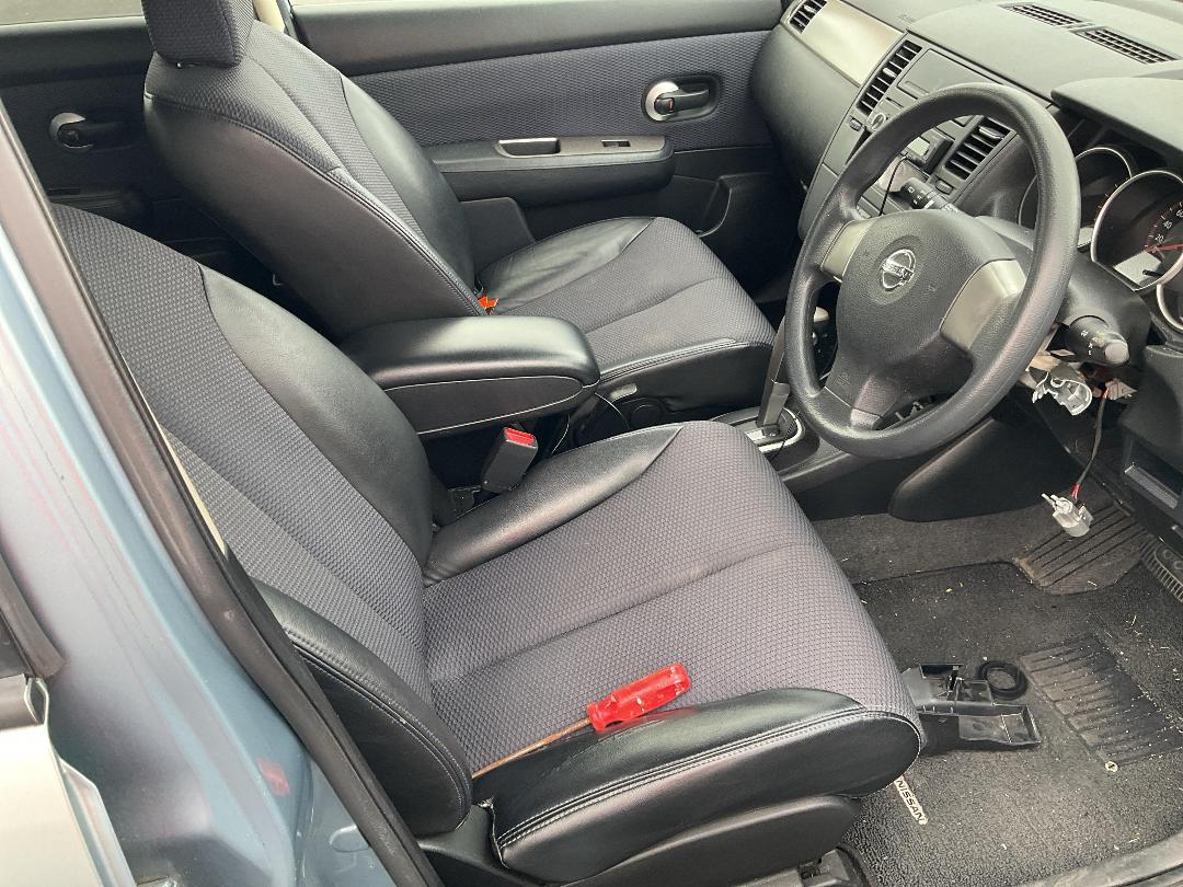 Photo '13' of Nissan Tiida Photo '13' of Nissan Tiida