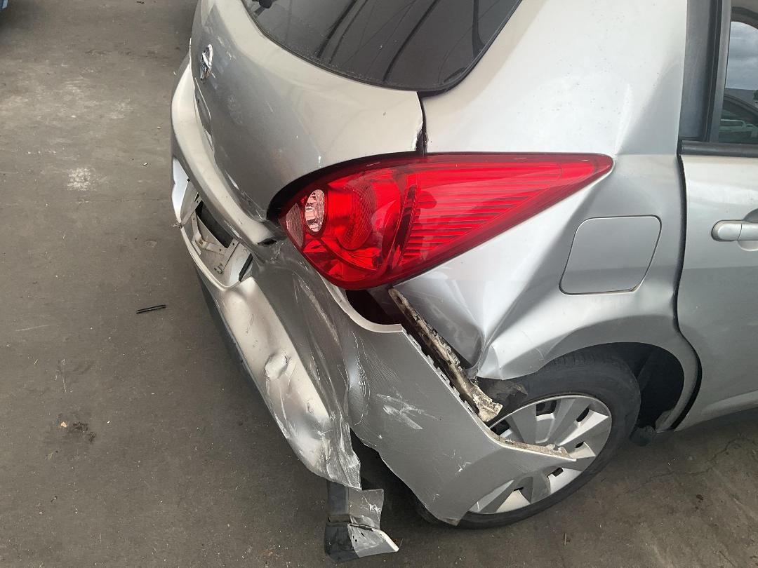 Photo '15' of Nissan Tiida Photo '15' of Nissan Tiida