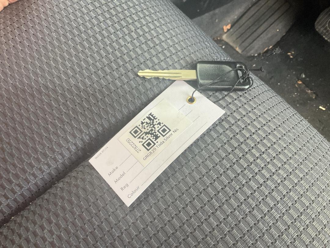 Photo '20' of Nissan Tiida Photo '20' of Nissan Tiida