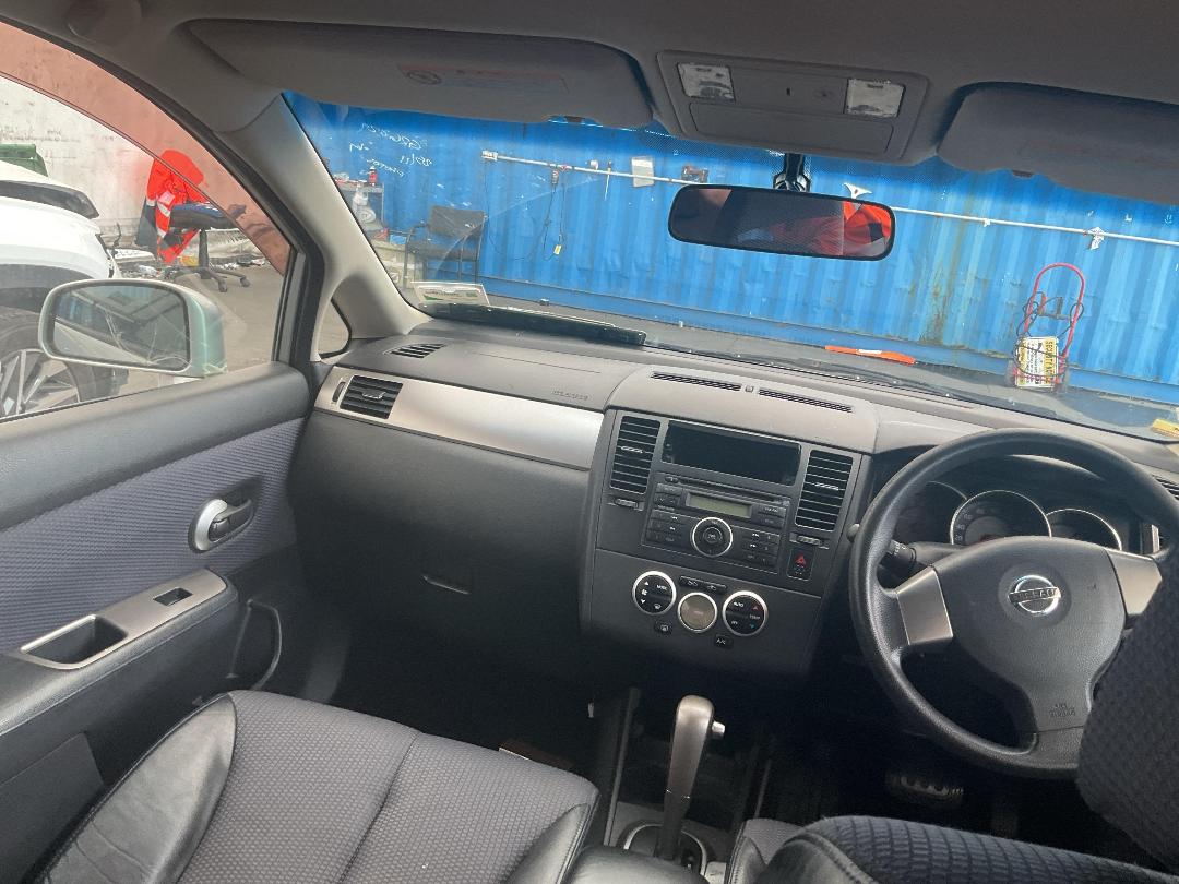 Photo '23' of Nissan Tiida Photo '23' of Nissan Tiida