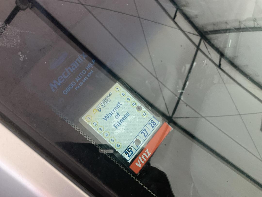 Photo '25' of Nissan Tiida Photo '25' of Nissan Tiida