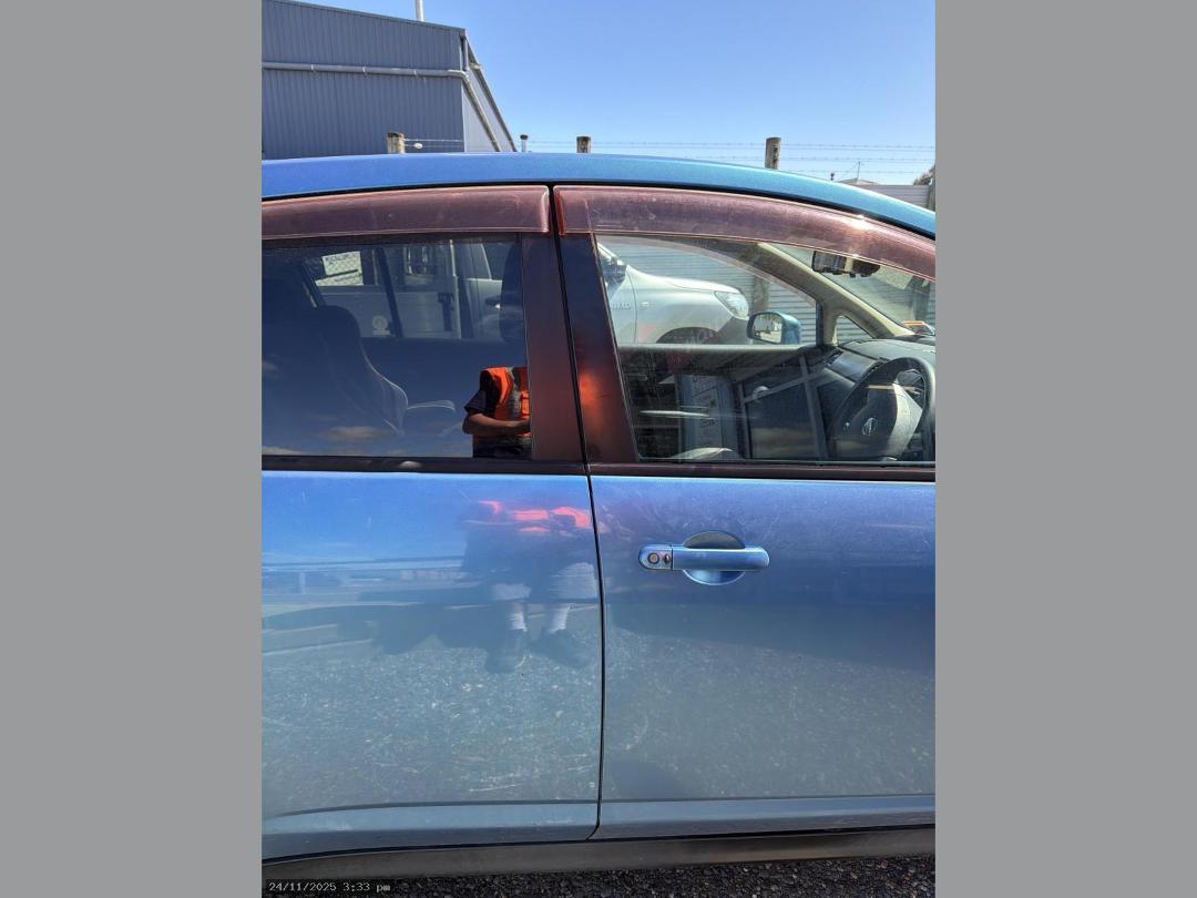 Photo '22' of Nissan Tiida Photo '22' of Nissan Tiida