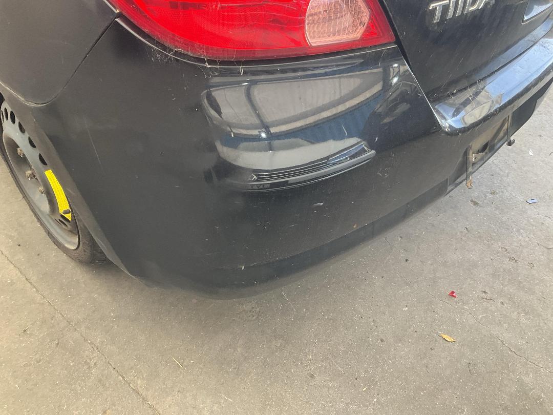 Photo '15' of Nissan Tiida