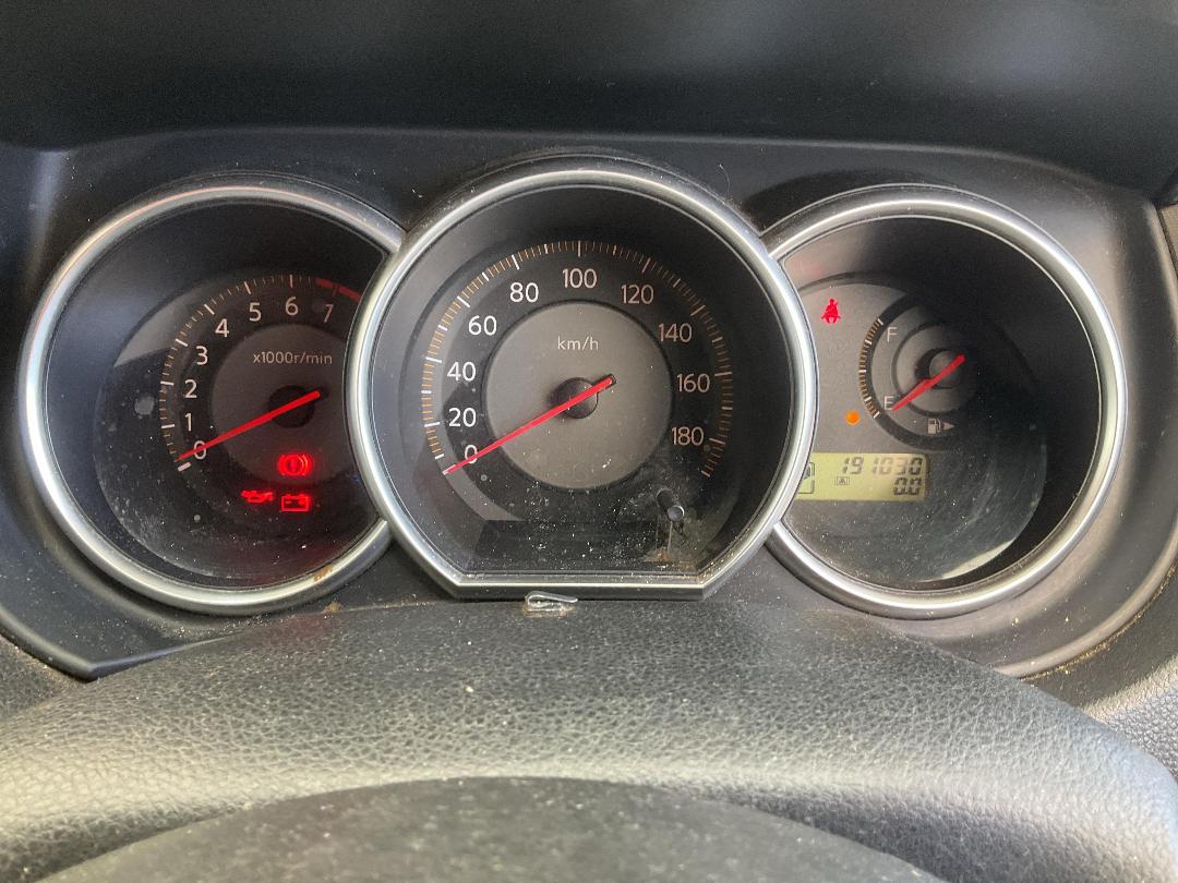 Photo '27' of Nissan Tiida