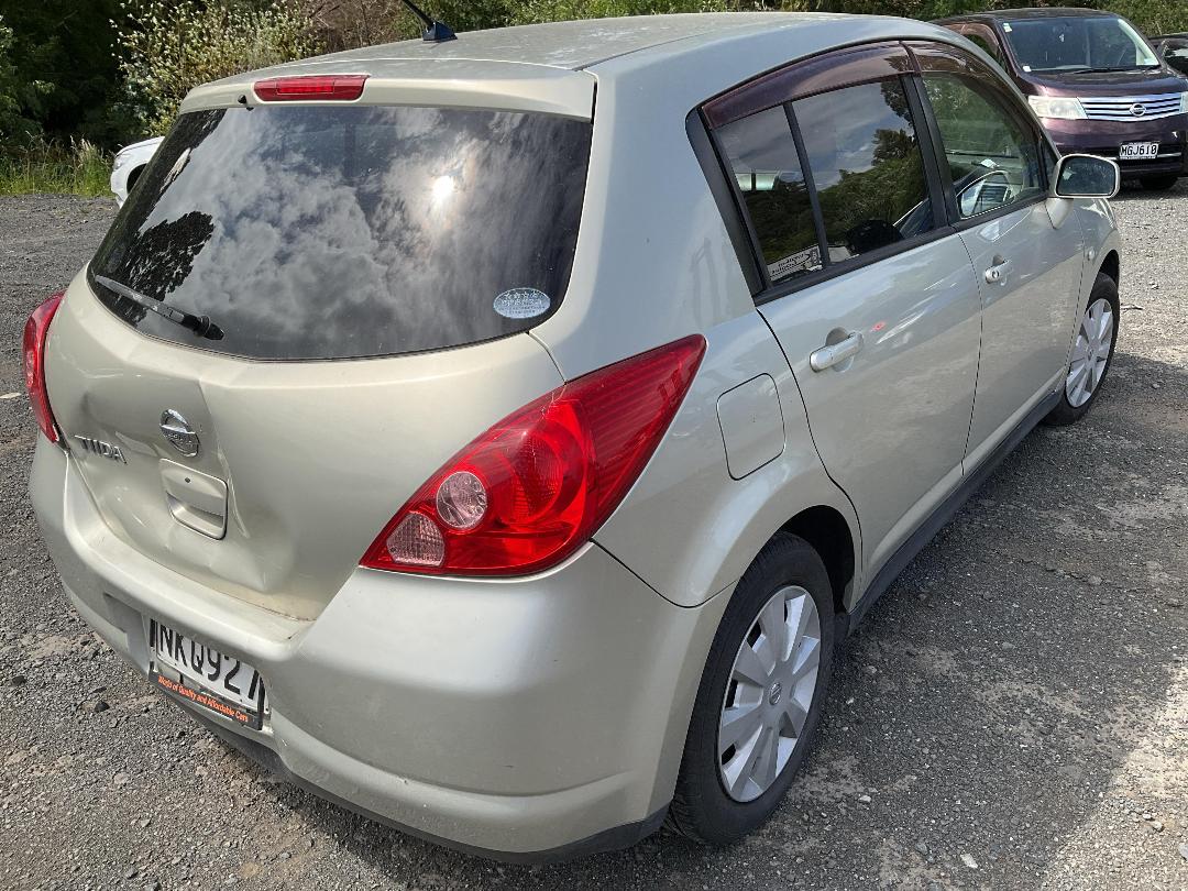 Photo '2' of Nissan Tiida Photo '2' of Nissan Tiida