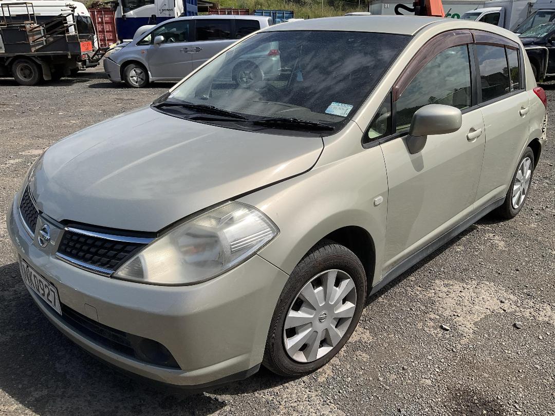 Photo '4' of Nissan Tiida Photo '4' of Nissan Tiida