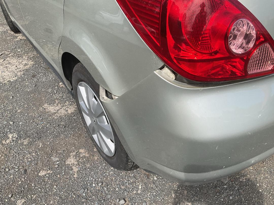 Photo '8' of Nissan Tiida Photo '8' of Nissan Tiida