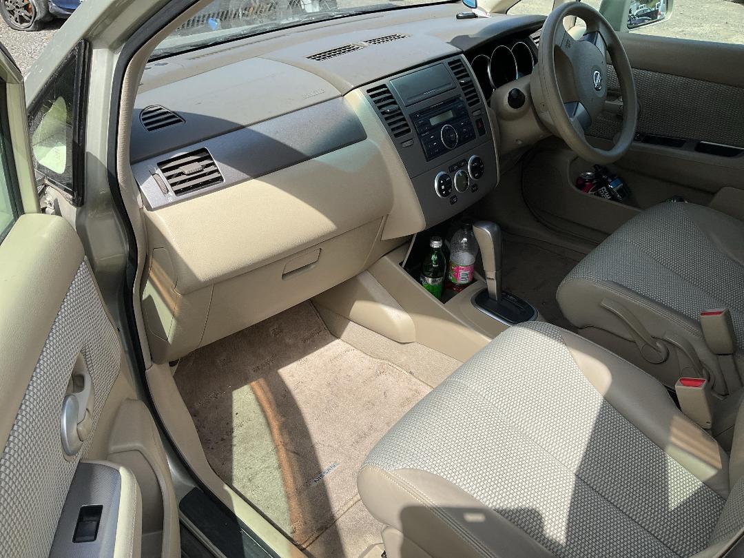 Photo '15' of Nissan Tiida Photo '15' of Nissan Tiida