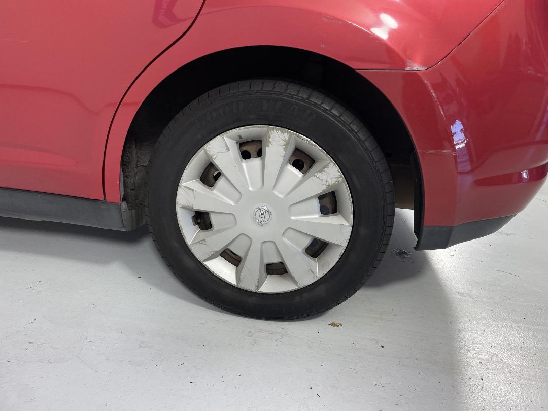 Photo '11' of Nissan Tiida