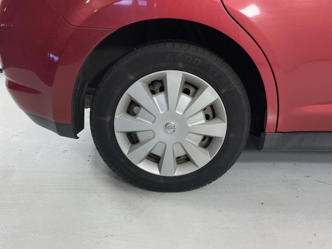 Photo '12' of Nissan Tiida