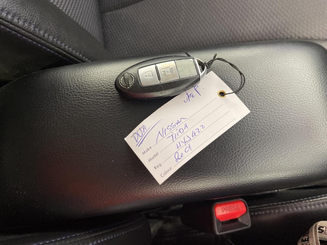 Photo '22' of Nissan Tiida