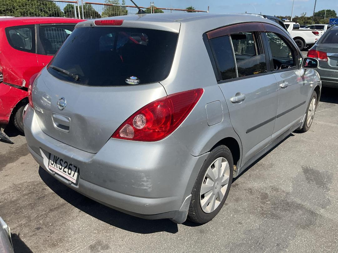 Photo '4' of Nissan Tiida Photo '4' of Nissan Tiida