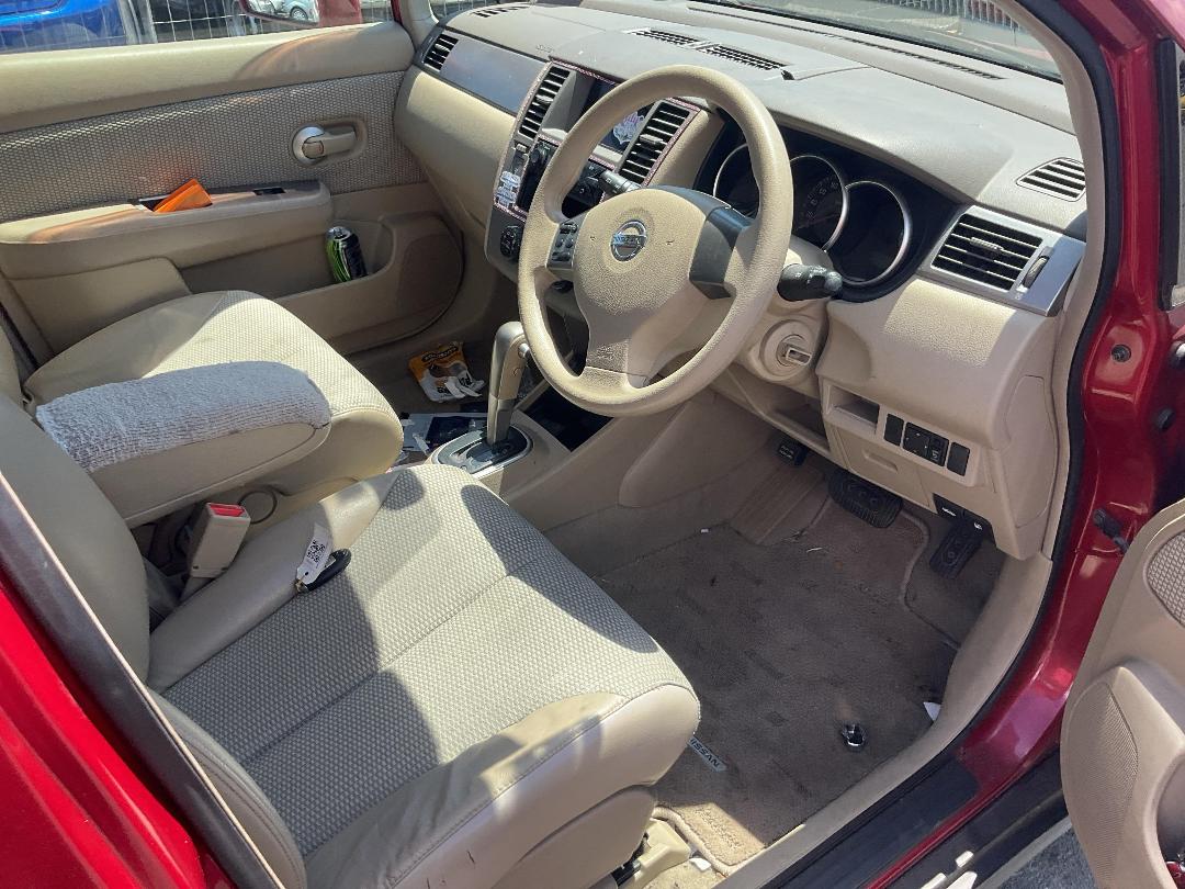 Photo '12' of Nissan Tiida Photo '12' of Nissan Tiida