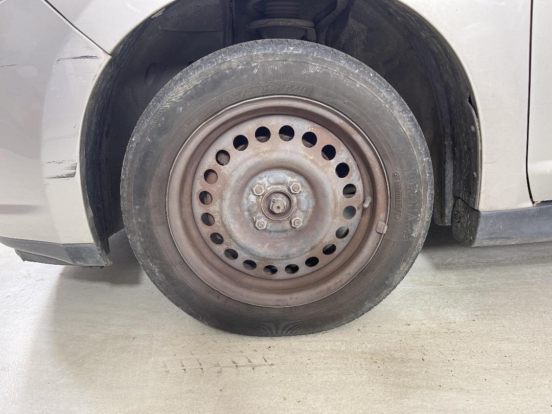 Photo '10' of Nissan Tiida