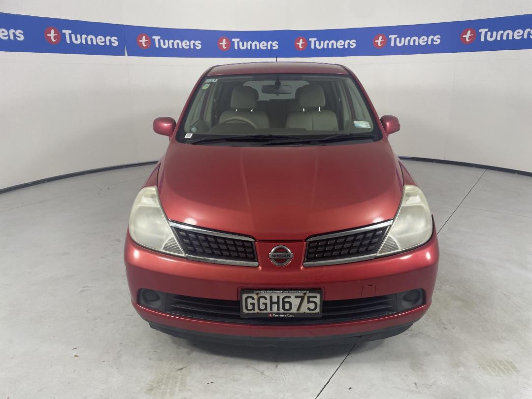 Photo '2' of Nissan Tiida