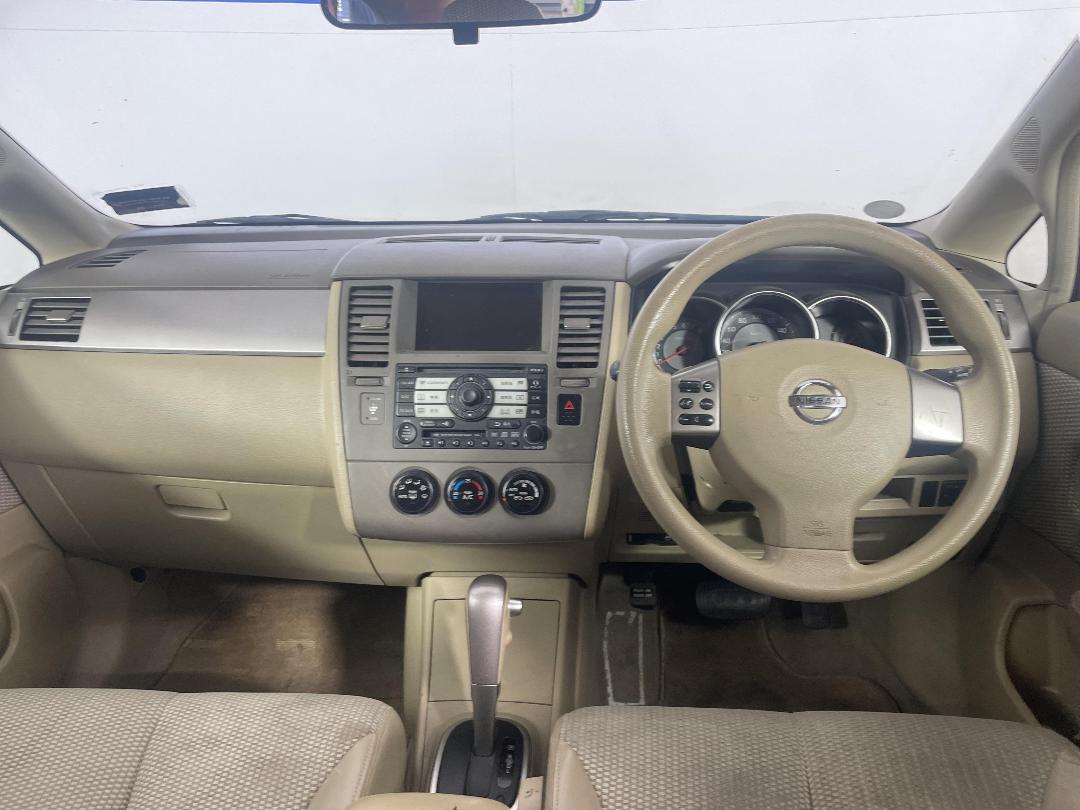 Photo '17' of Nissan Tiida