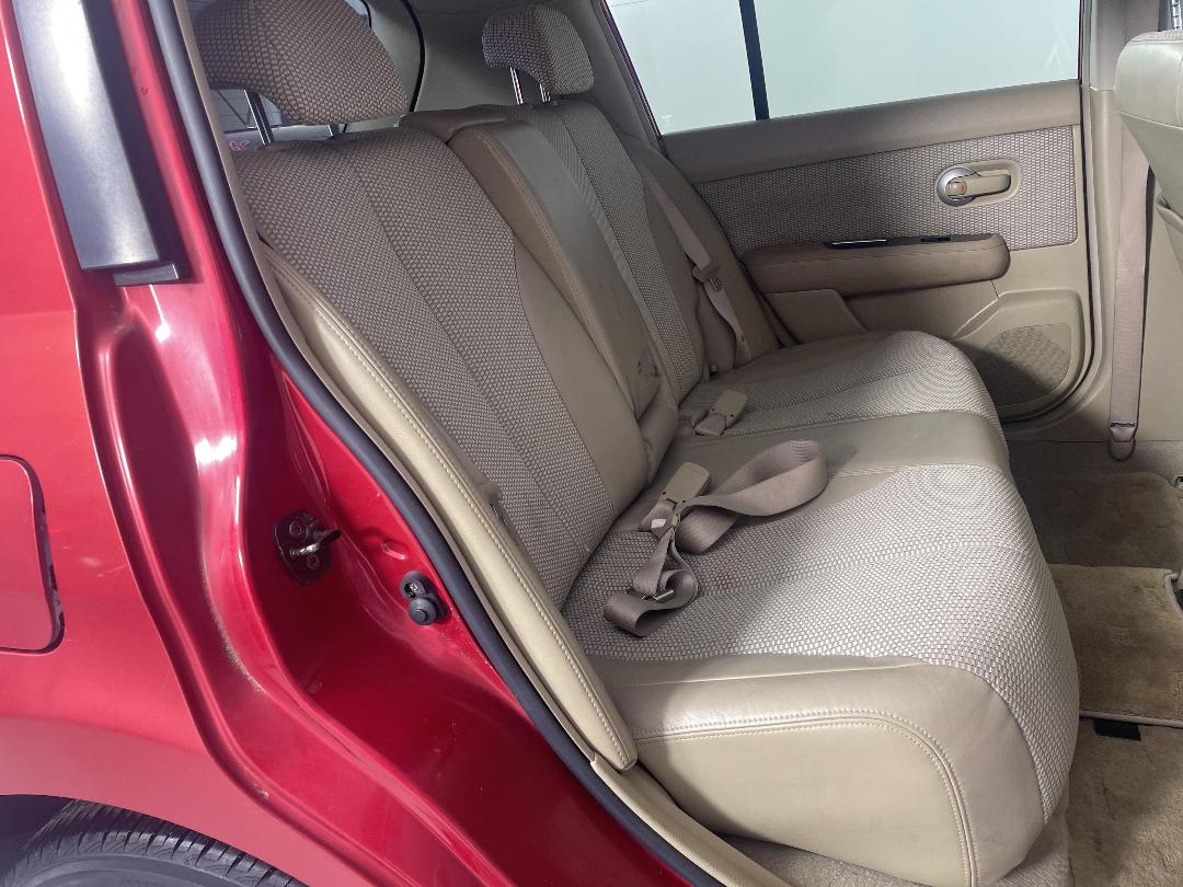 Photo '20' of Nissan Tiida