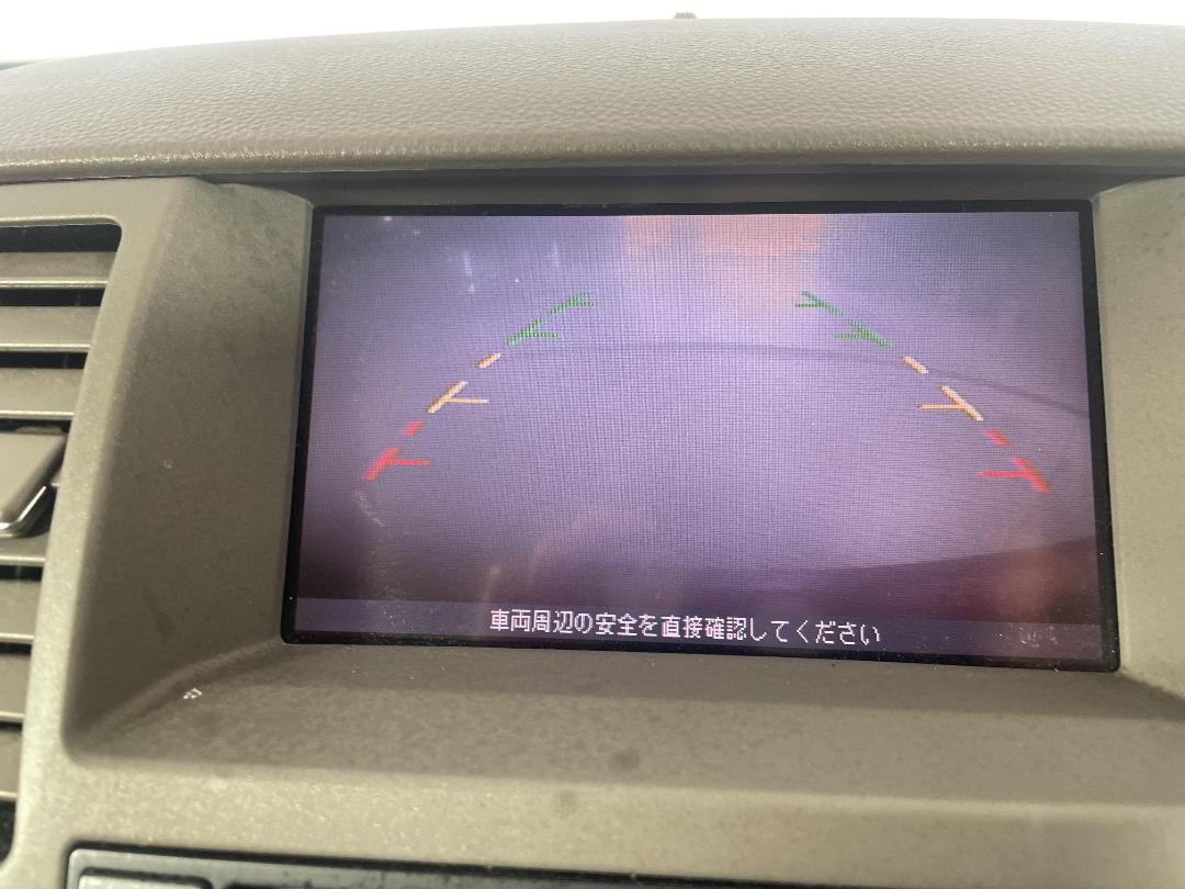 Photo '23' of Nissan Tiida