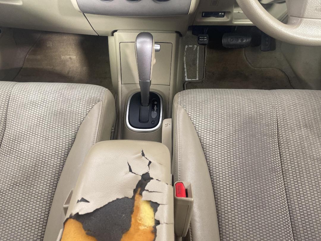 Photo '18' of Nissan Tiida