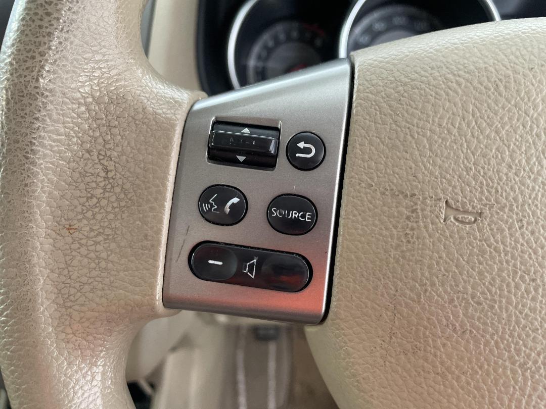 Photo '26' of Nissan Tiida