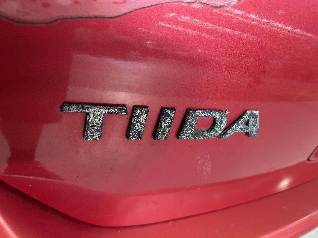 Photo '36' of Nissan Tiida