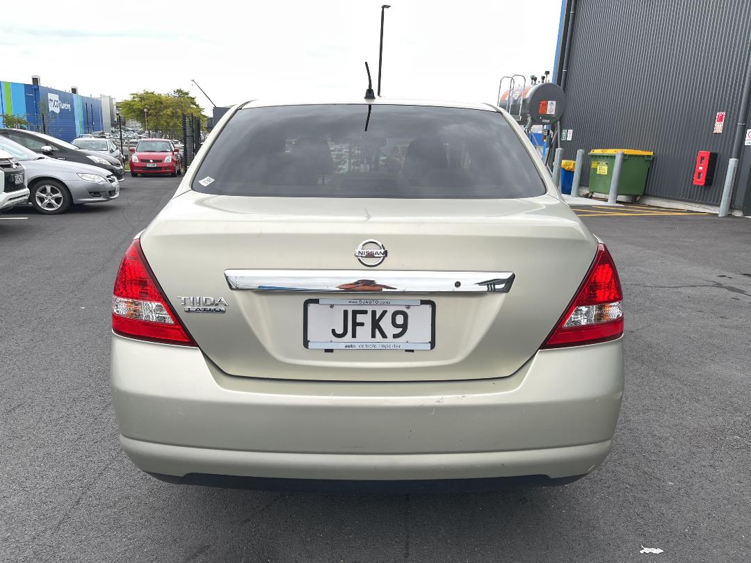 Photo '6' of Nissan Tiida Latio Photo '6' of Nissan Tiida Latio