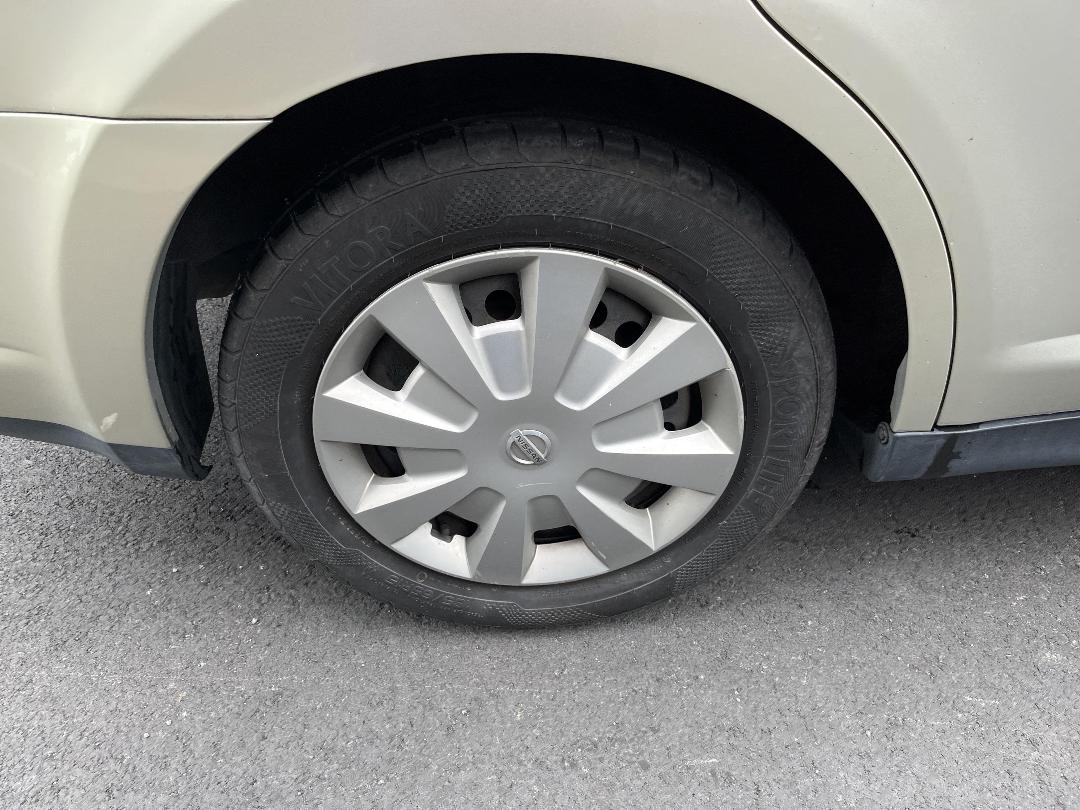 Photo '10' of Nissan Tiida Latio Photo '10' of Nissan Tiida Latio