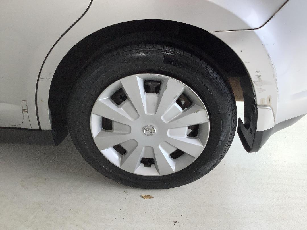 Photo '11' of Nissan Tiida