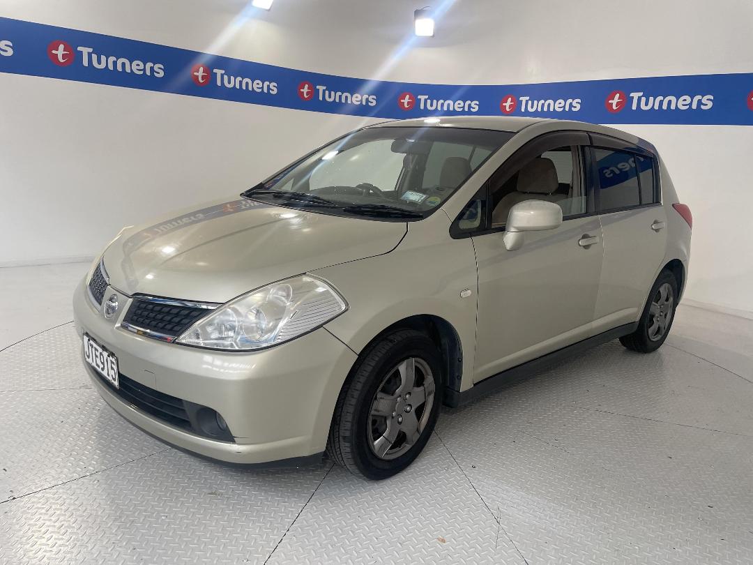 Photo '4' of Nissan Tiida Photo '4' of Nissan Tiida