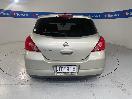 Thumbnail '6' of Nissan Tiida