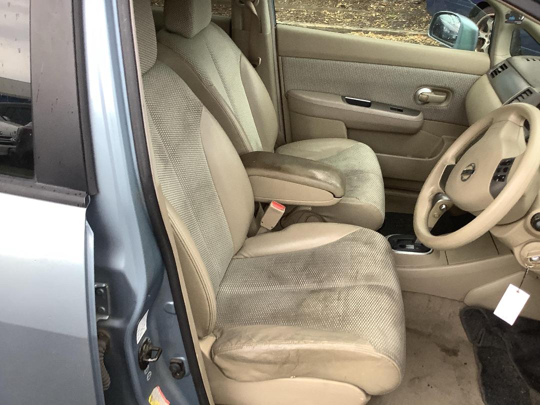 Photo '8' of Nissan Tiida