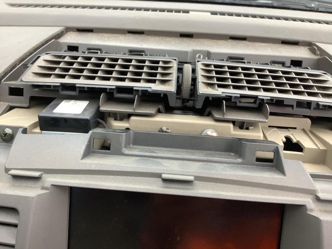 Photo '13' of Nissan Tiida