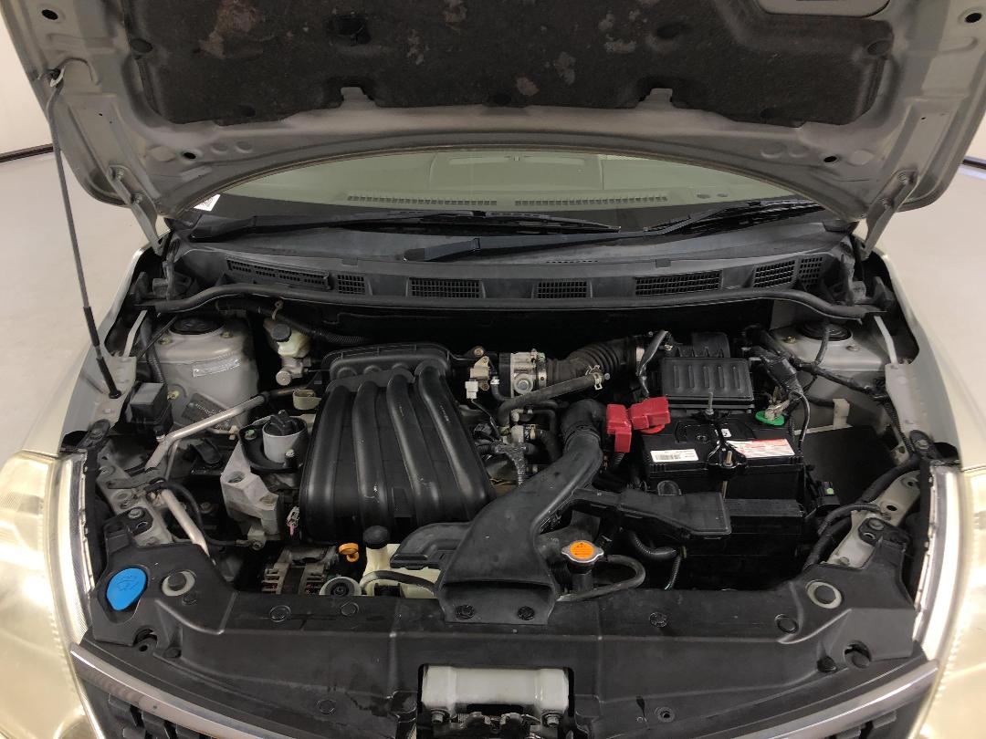 Photo '13' of Nissan Tiida