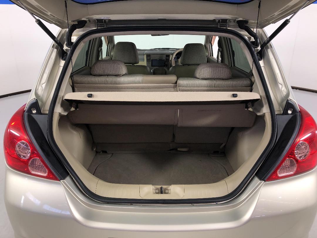 Photo '14' of Nissan Tiida