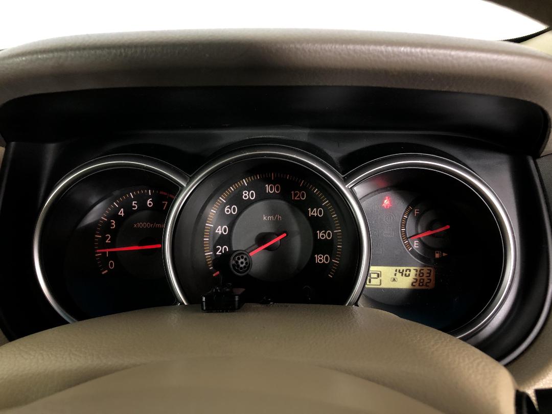 Photo '21' of Nissan Tiida