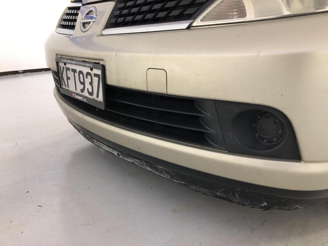 Photo '26' of Nissan Tiida