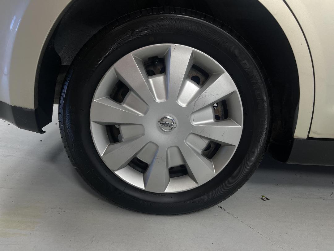 Photo '12' of Nissan Tiida