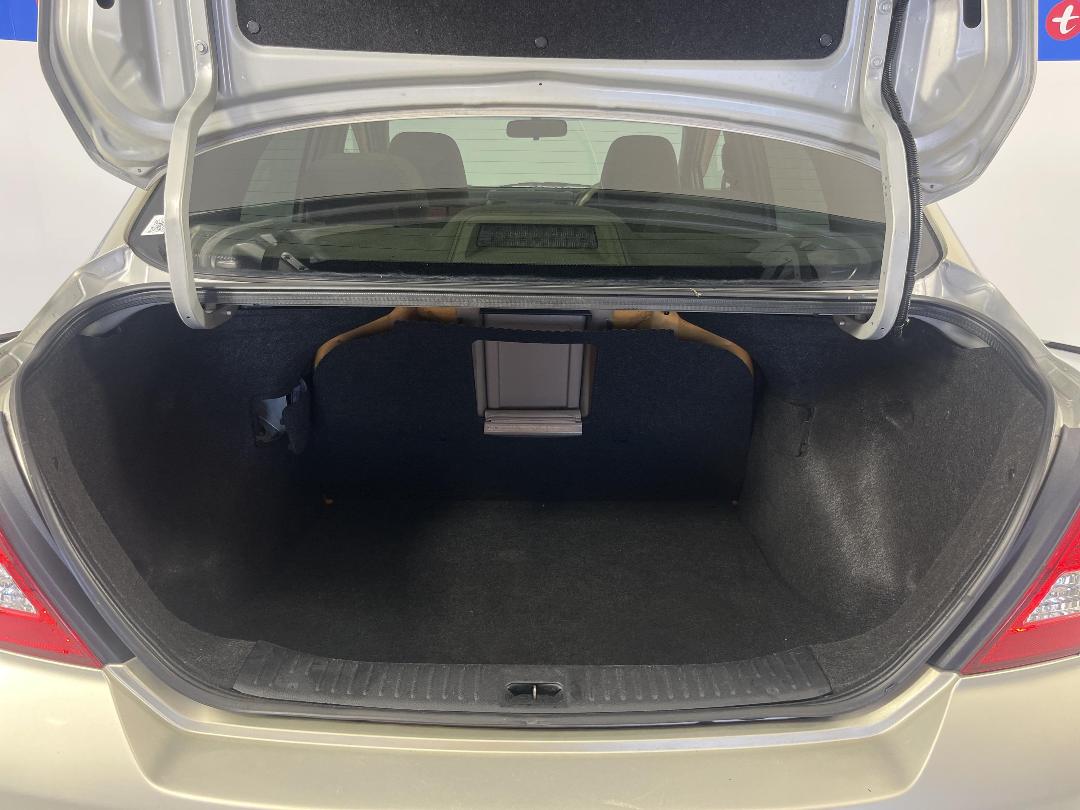 Photo '14' of Nissan Tiida