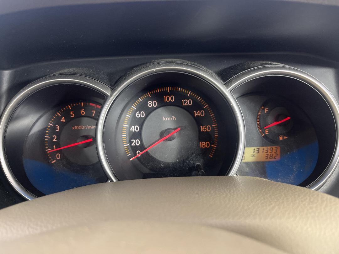 Photo '21' of Nissan Tiida