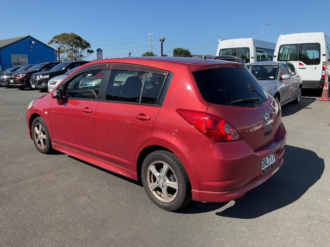 Photo '5' of Nissan Tiida