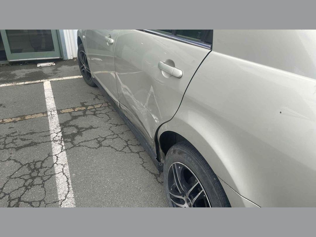 Photo '8' of Nissan Tiida Latio Photo '8' of Nissan Tiida Latio