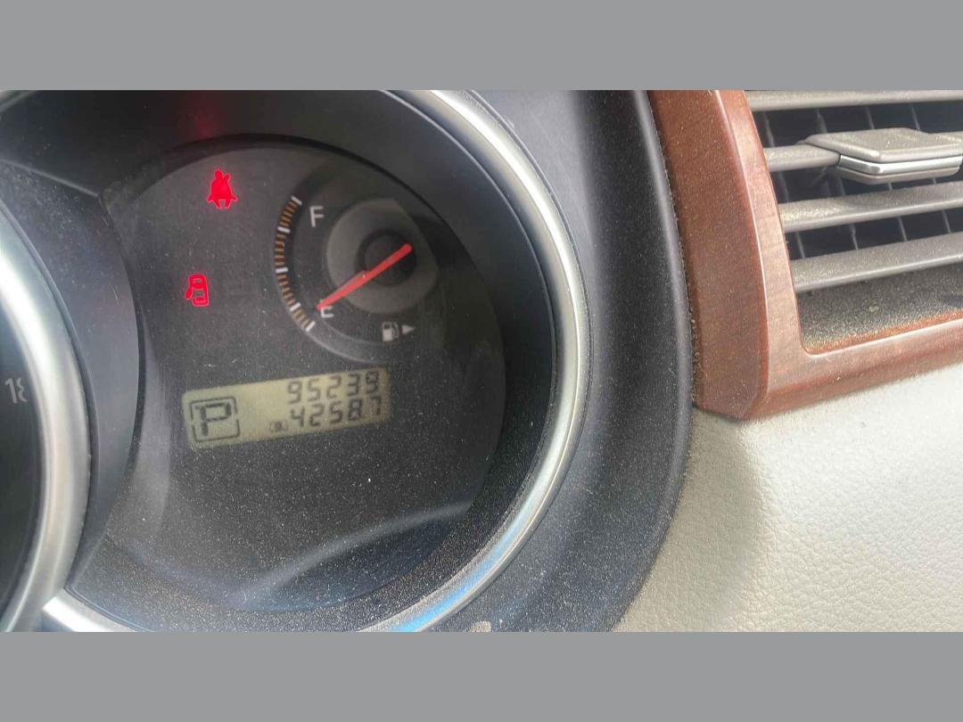 Photo '13' of Nissan Tiida Latio Photo '13' of Nissan Tiida Latio