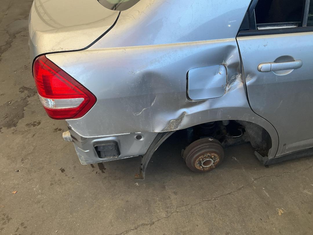 Photo '15' of Nissan Tiida Latio