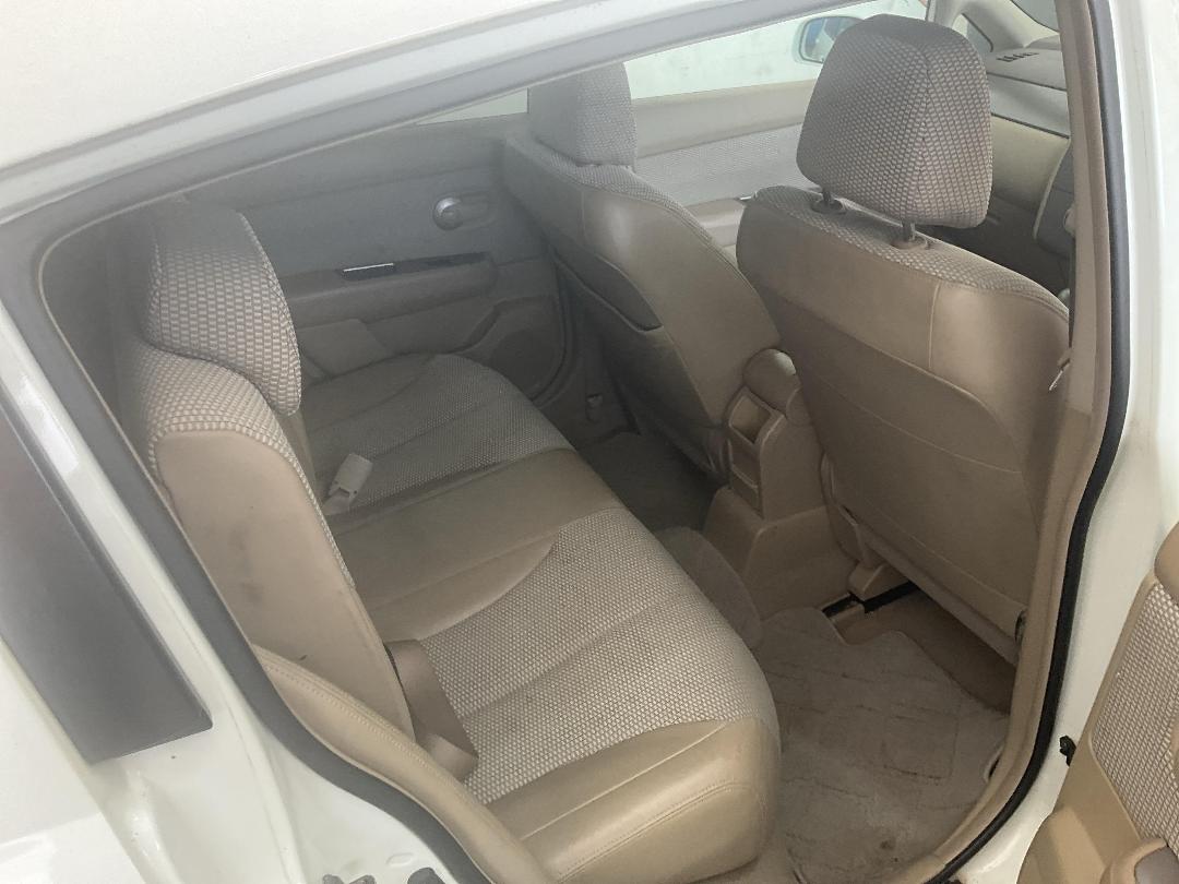 Photo '20' of Nissan Tiida Photo '20' of Nissan Tiida