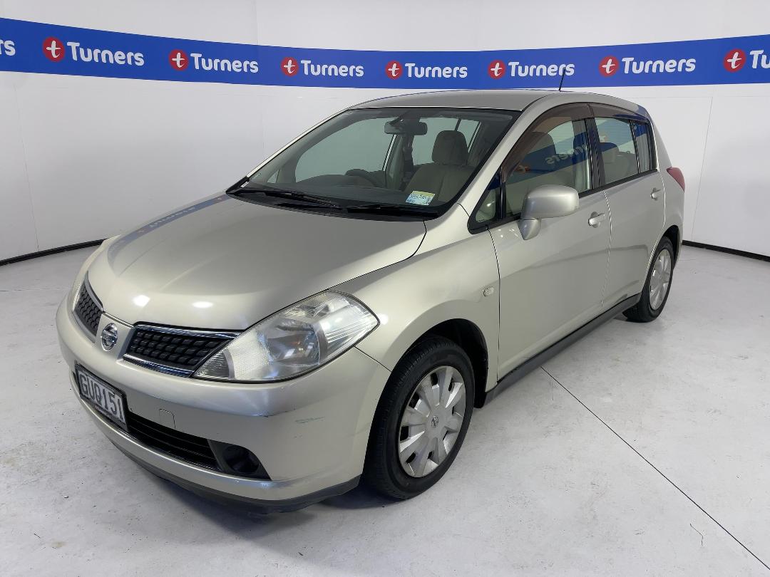 Photo '4' of Nissan Tiida Photo '4' of Nissan Tiida