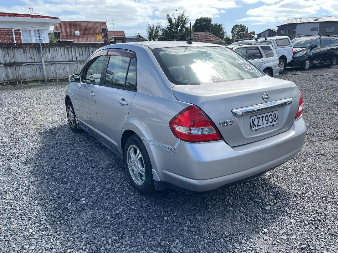 Photo '7' of Nissan Tiida Latio Photo '7' of Nissan Tiida Latio